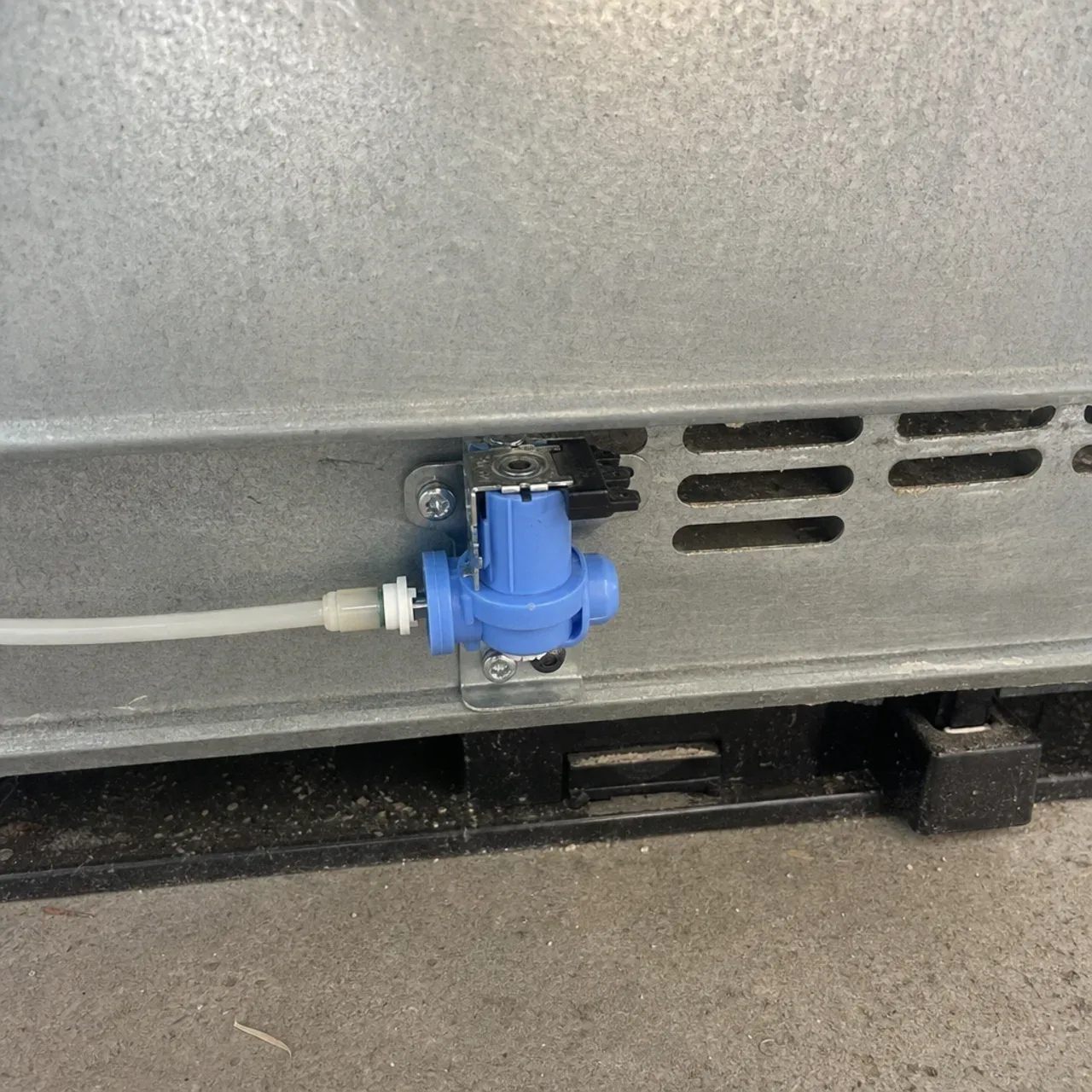 Refrigerator ice-maker inlet valve and supply tube